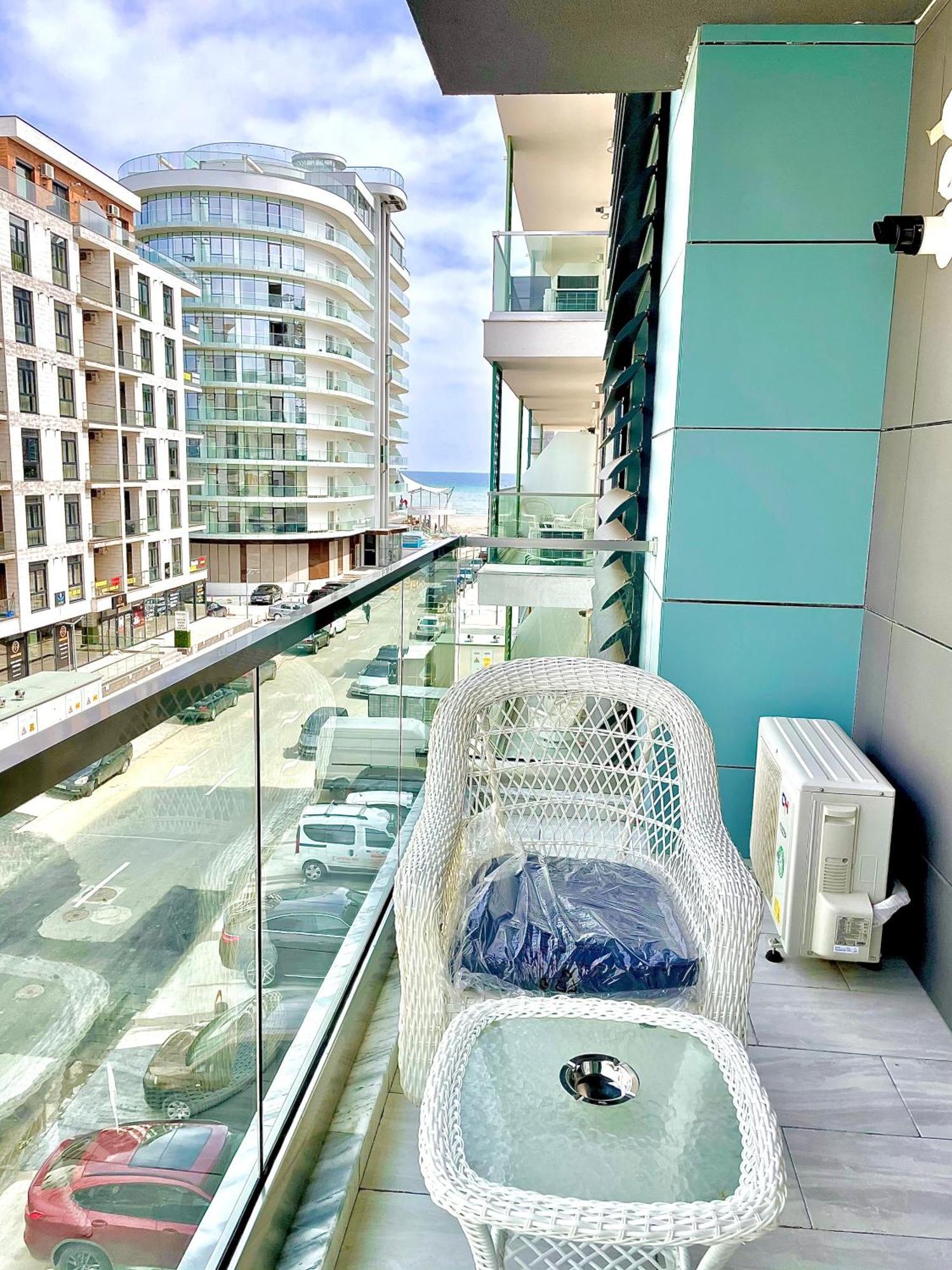 Marcony Boutique Mamaia