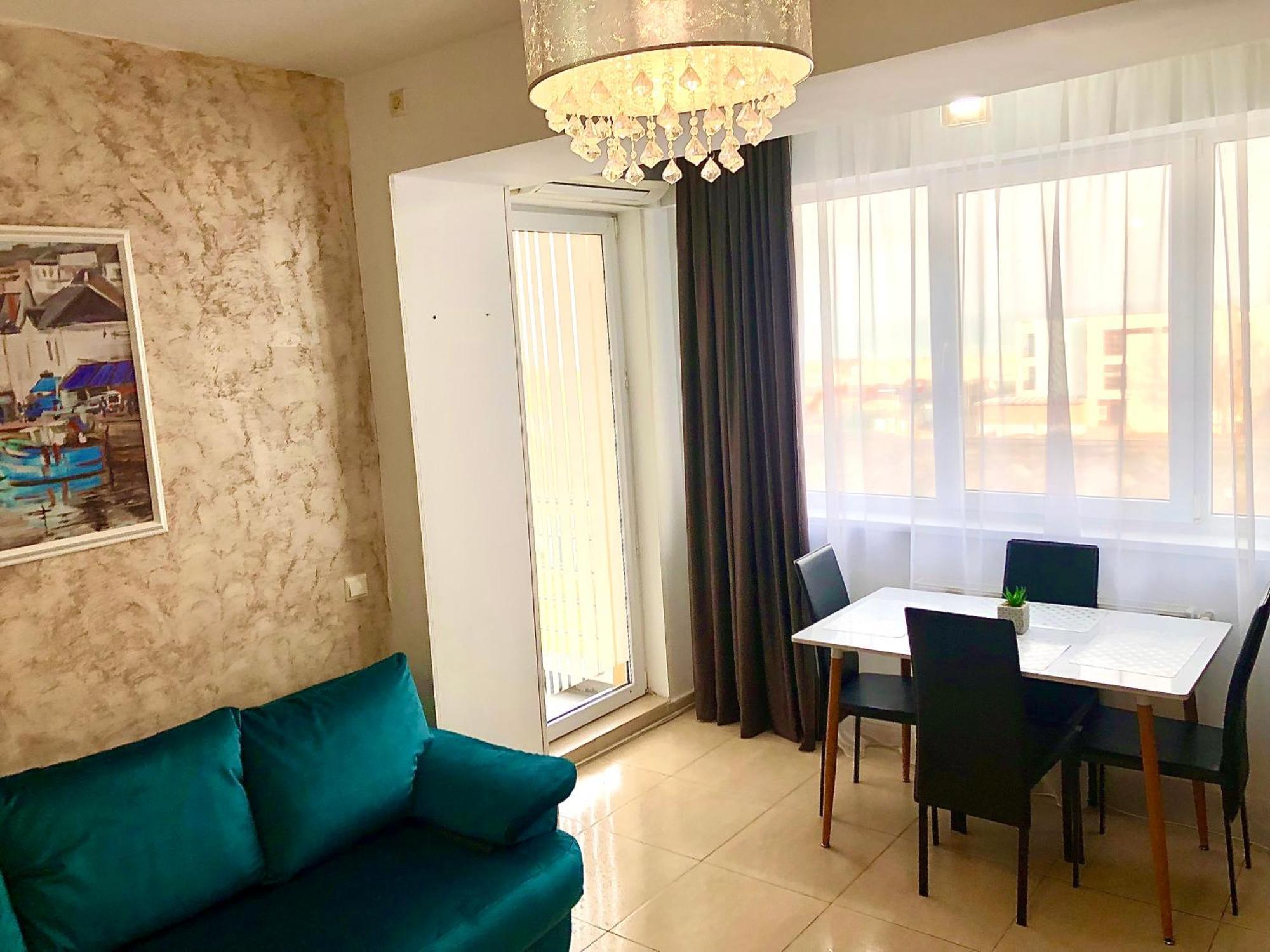 Marcony Boutique * Mamaia